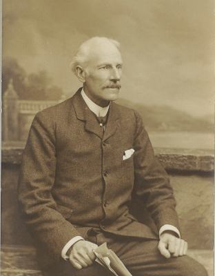 Edgar Lucas